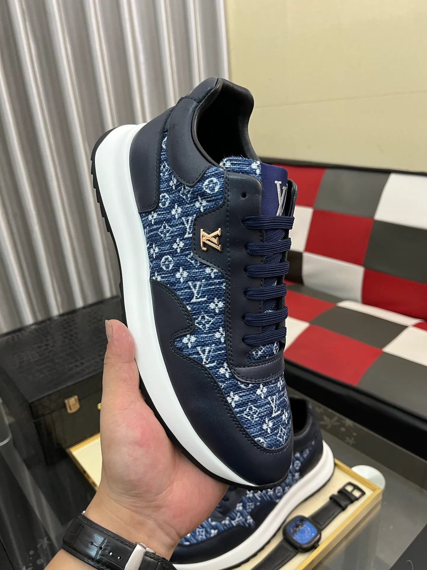 Men's shoes 💰438⌚️⌚️LV Louis Vuitton. The latest fashionable casual shoes are popular in physical stores. New spring and summer comfortable imported custom original cowhide, unique jacquard fabric element design. With sheepskin lining, Lv original bottom, [sun][sun] high-end packaging and high quality💪Details determine the quality, you can enter and exit the counter at will, welcome to compare🇮🇹Number of sizes 38-443️⃣Color options available
